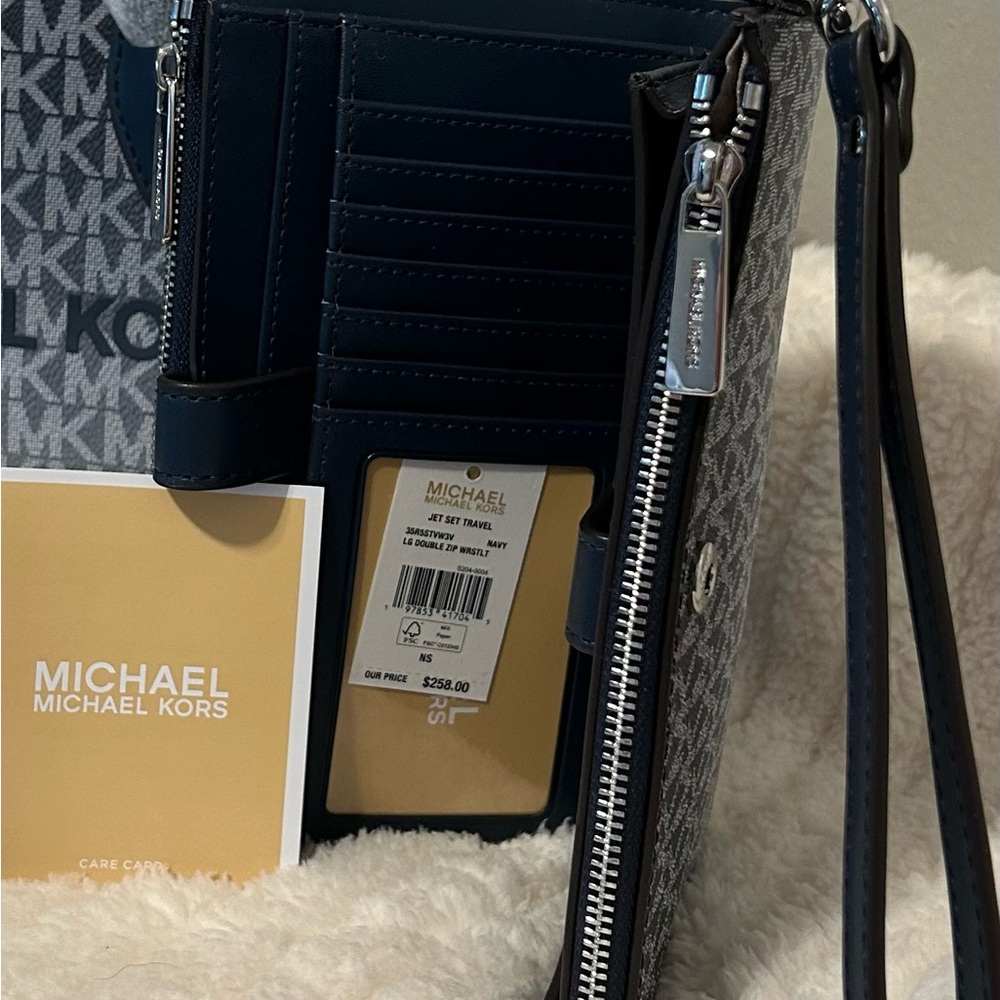 NWT..Michael Kors Mirella Small Ombre’
Signature Logo Crossbody Bag & Wallet - Picture 11 of 13
